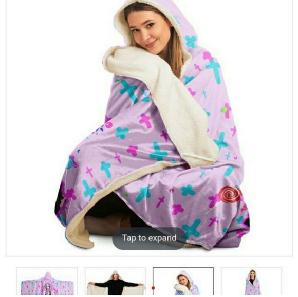 KAWAIIWARU HOODED BLANKET 💕 - Picture 2 of 2